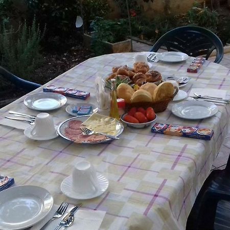 Bed And Breakfast Hibiscus Алгеро Екстериор снимка